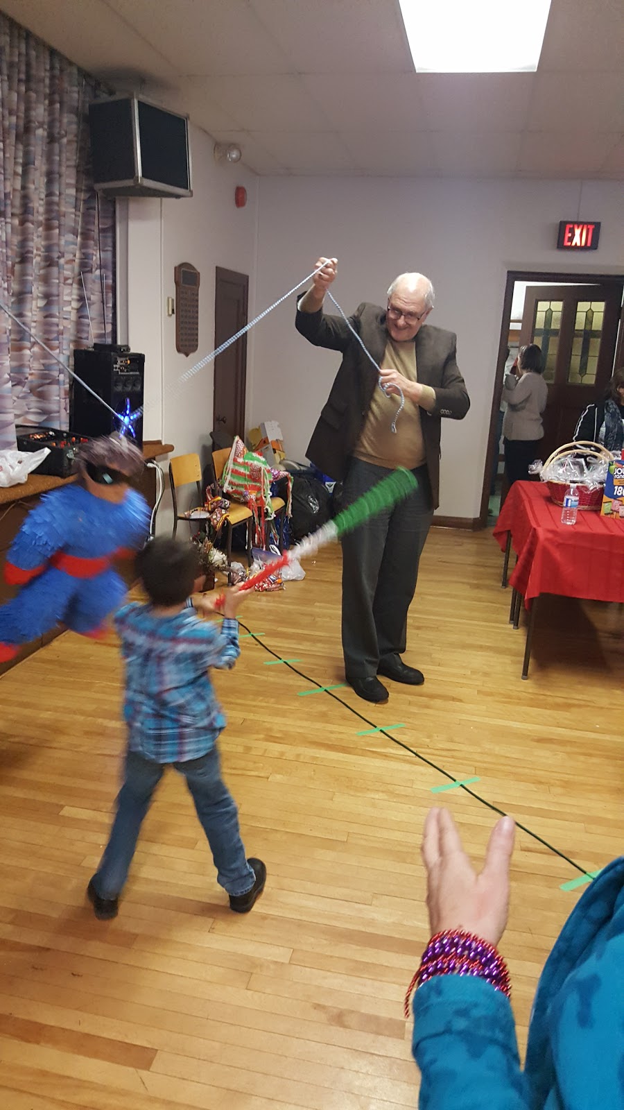 St. Johns Roman Catholic Church | 85 Strange St, Kitchener, ON N2G 1R4, Canada | Phone: (519) 745-7855