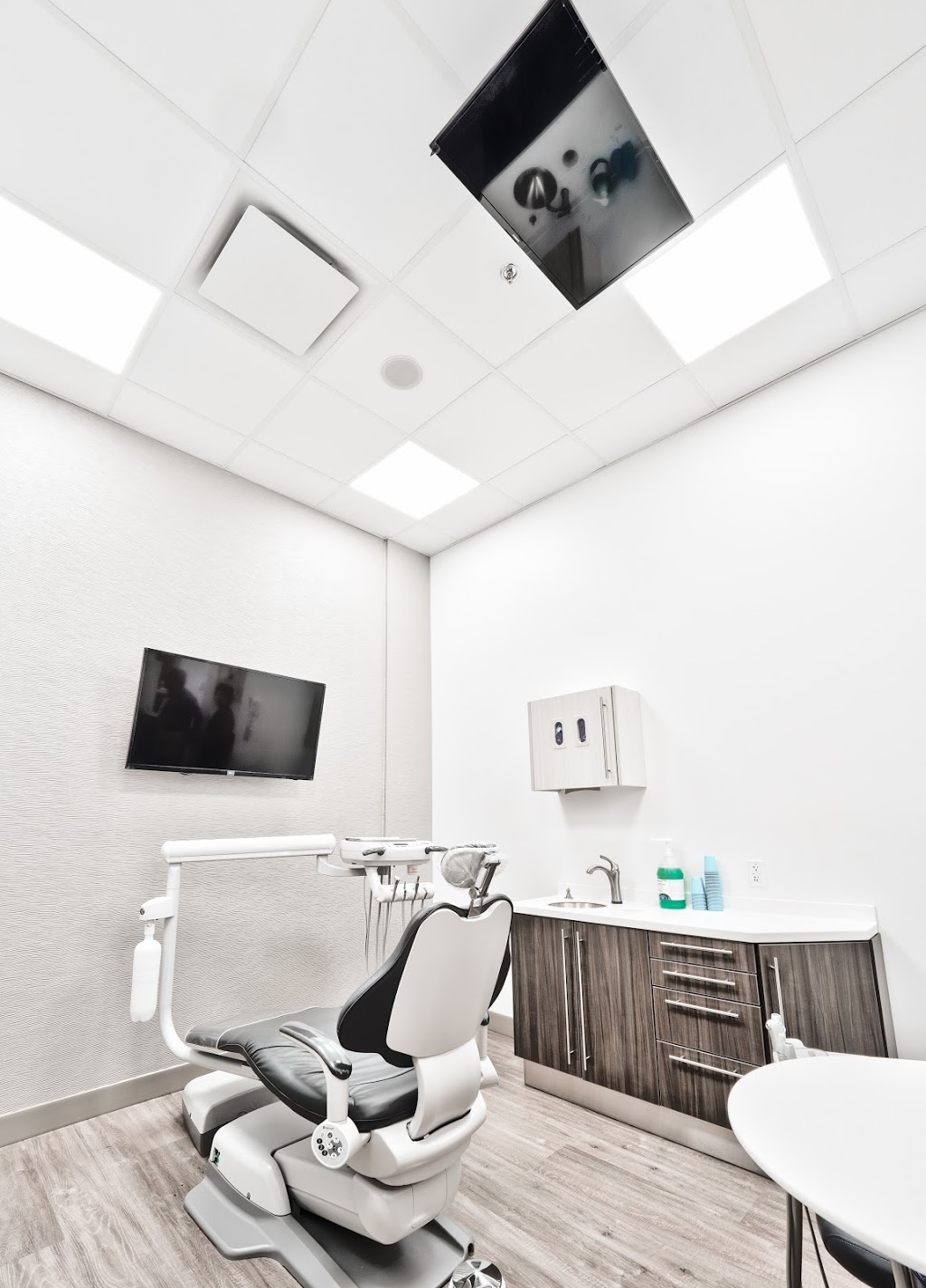 Promontory Heights Dental | 5615 Teskey Way #104, Chilliwack, BC V2R 0K5, Canada | Phone: (604) 846-4223