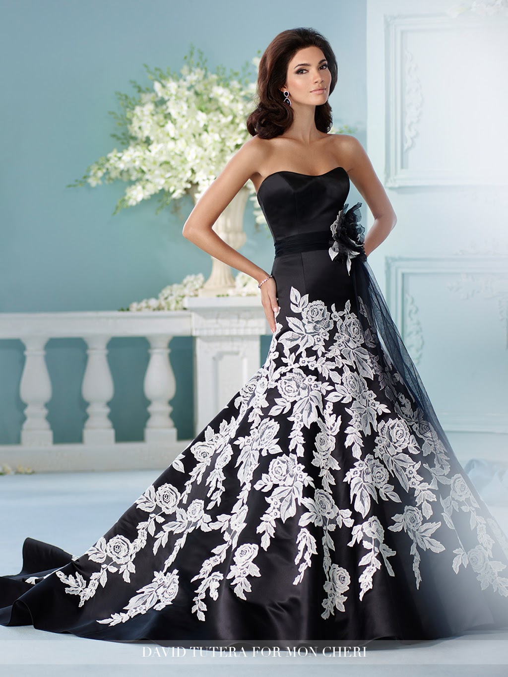 Richmond Hill Bridal Boutique | 2 Mary Gapper Crescent #2, Richmond Hill, ON L4C 0J4, Canada | Phone: (905) 237-8914