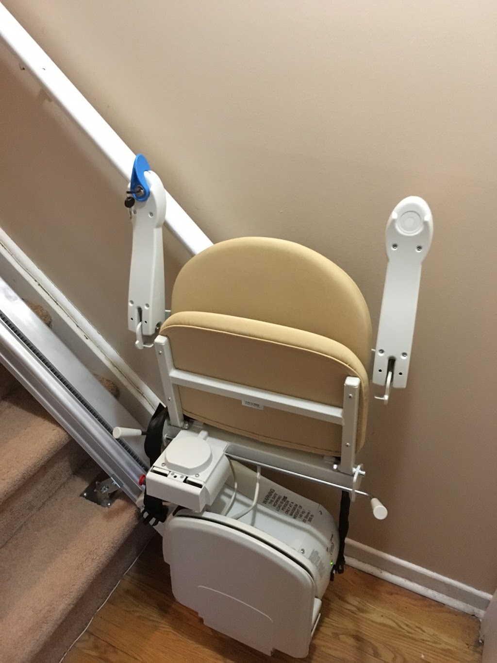 LifeCare Mobility Solutions & Stairlifts | 440 Brimley Rd #1, Scarborough, ON M1J 1A1, Canada | Phone: (416) 267-9800