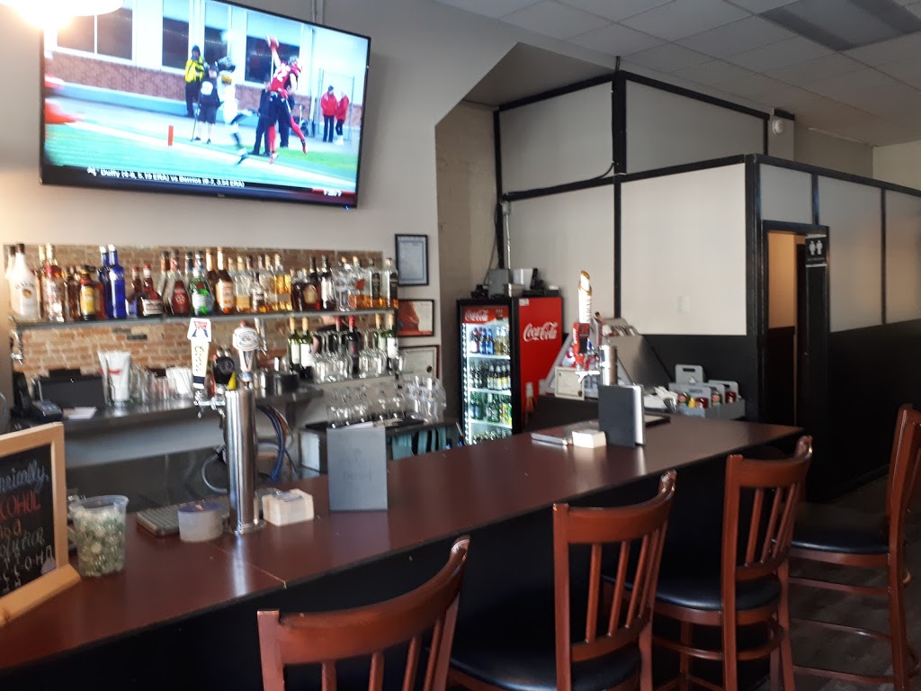 Shannon’s Tap + Grill | 112b Main St W, Shelburne, ON L0N 1S3, Canada | Phone: (519) 306-1414