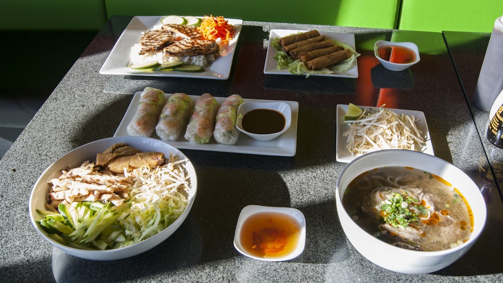 Vietnamese Garden | 9-88 Howarth St, Red Deer, AB T4N 6V9, Canada | Phone: (587) 273-1388