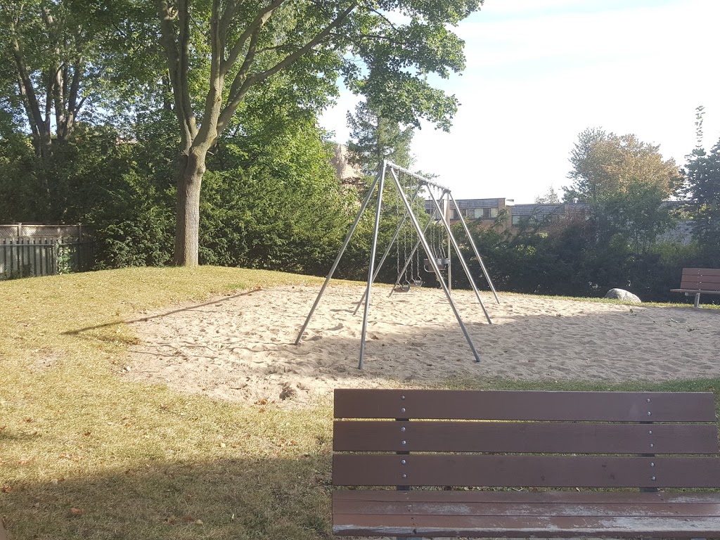 Clovercrest Parkette | Clovercrest Parkette, 23 Clovercrest Rd, North York, ON M2J 1Z5, Canada | Phone: (416) 338-4386