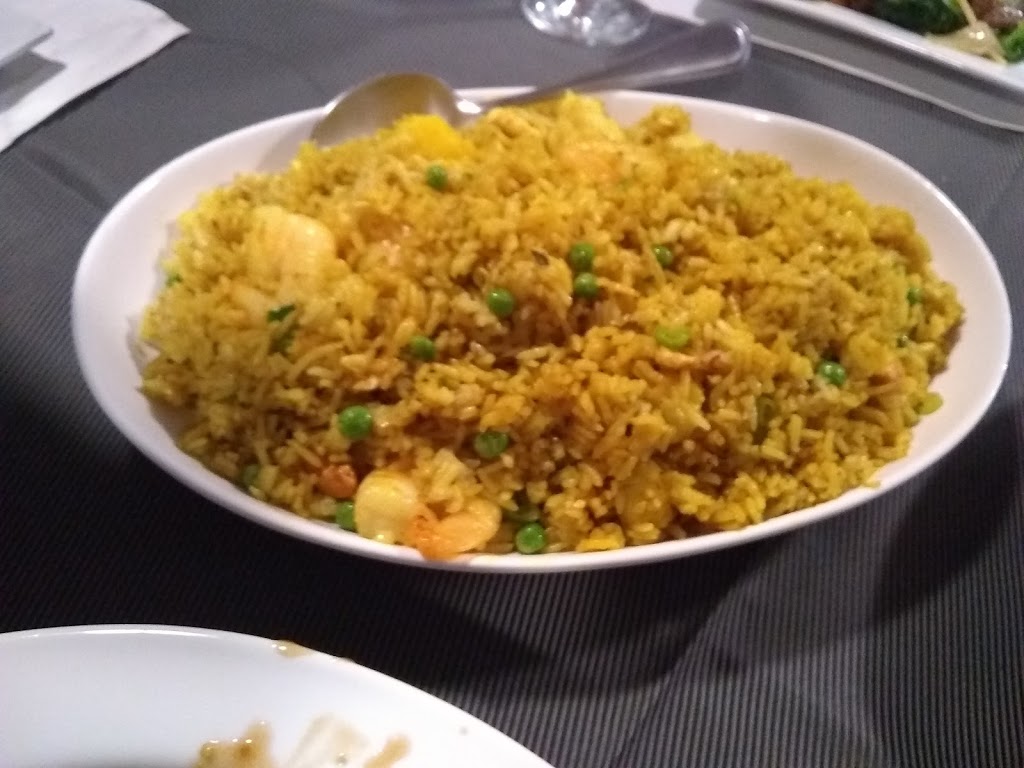New Queen Restaurant | 1 Hobin St, Stittsville, ON K2S 1A6, Canada | Phone: (613) 836-6672