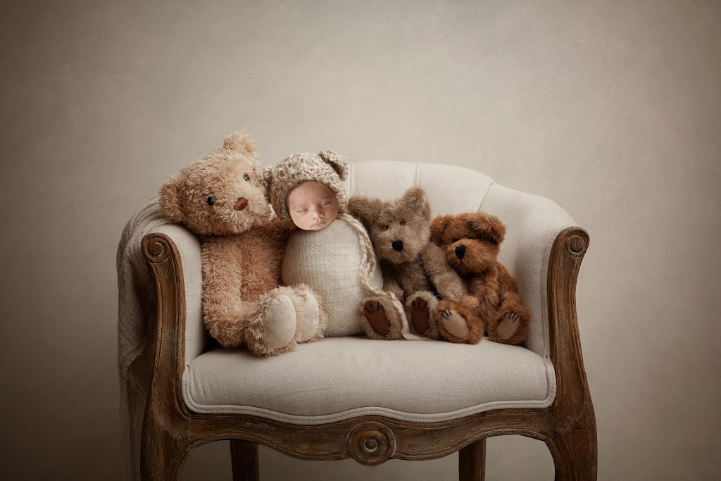 Captured by Anastasiia | Child Dr, Aurora, ON L4G 1Y8, Canada | Phone: (647) 920-0512
