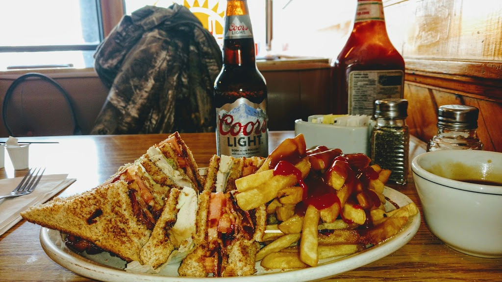 Dinos Dining Lounge | 510 Dundas St, Woodstock, ON N4S 1C3, Canada | Phone: (519) 537-5892