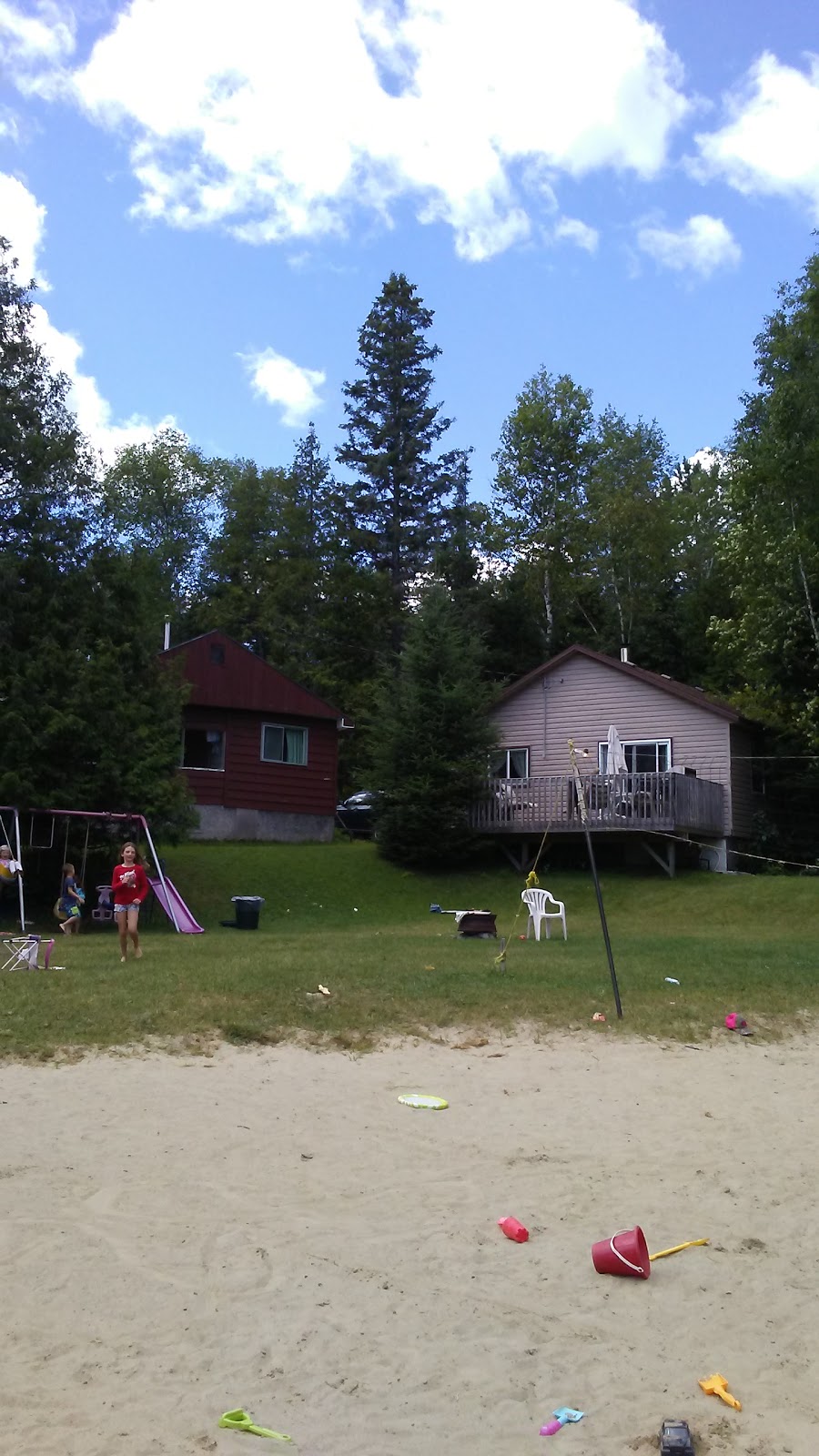 Lowell Lake Lodge | 95 Lowell Lake Rd, Temagami, ON P0H 2H0, Canada | Phone: (705) 569-2680