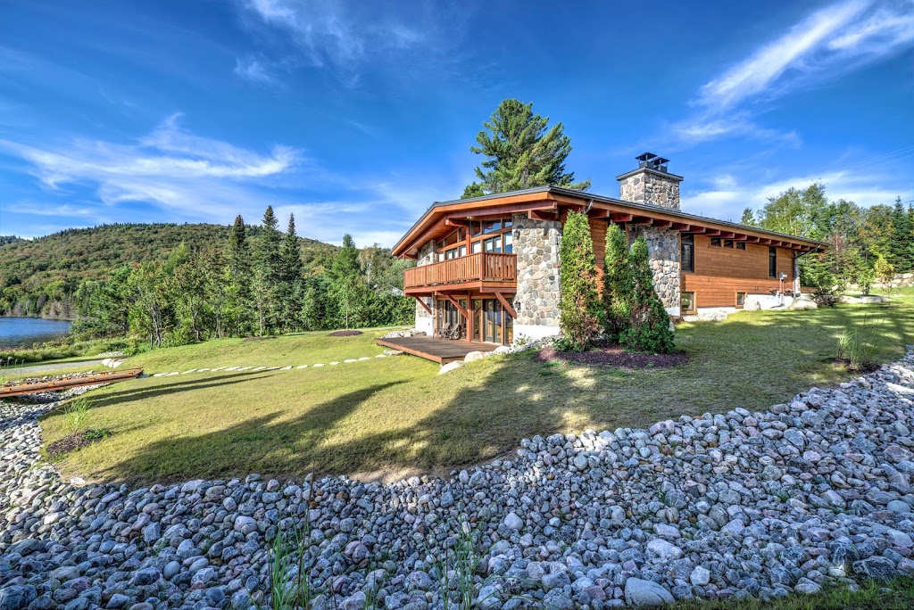 Le Grand R | 251 Chemin Fusey, Saint-Donat-de-Montcalm, QC J0T 2C0, Canada | Phone: (819) 424-1333