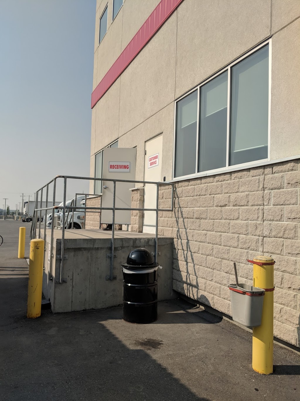 Calgary Distribution Centre: Gordon Food Service | 290212 Township Rd 261, Alberta T4A 0V6, Canada | Phone: (403) 235-8555