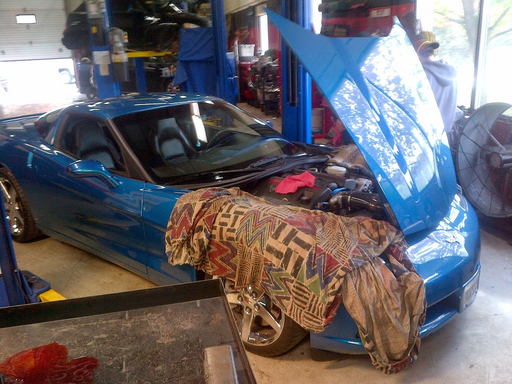 Daves Newmarket Transmission Inc | 1208 Gorham St #10, Newmarket, ON L3Y 8Y9, Canada | Phone: (905) 853-6722