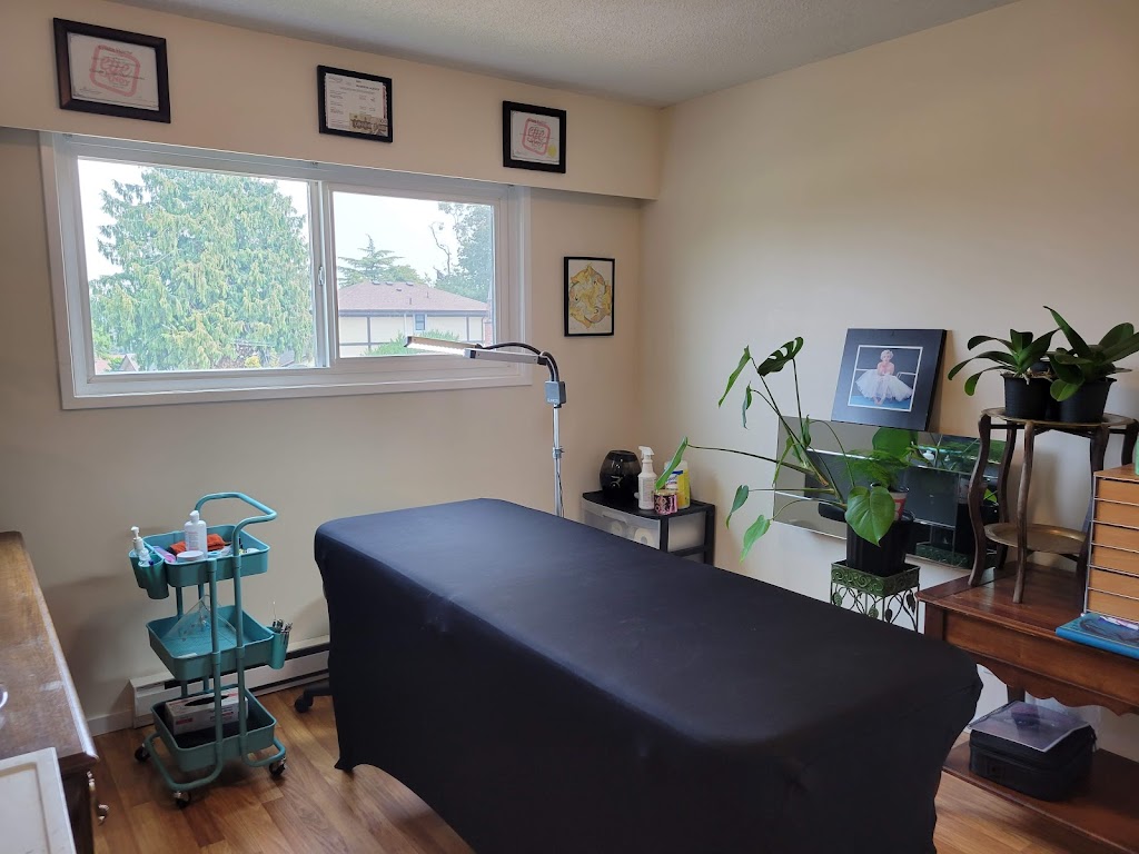 Pretty Punk Beauty | 1250 Craigflower Rd, Victoria, BC V9A 2Y6, Canada | Phone: (780) 999-0643