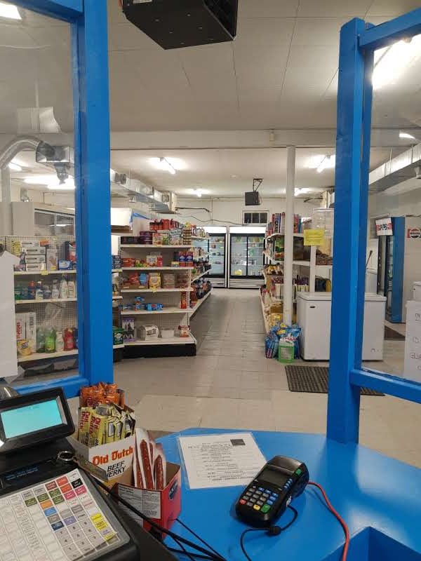 Grattons General Store | 190 Chartrand Rd N, Saint Laurent, MB R0C 2S0, Canada | Phone: (204) 646-2378