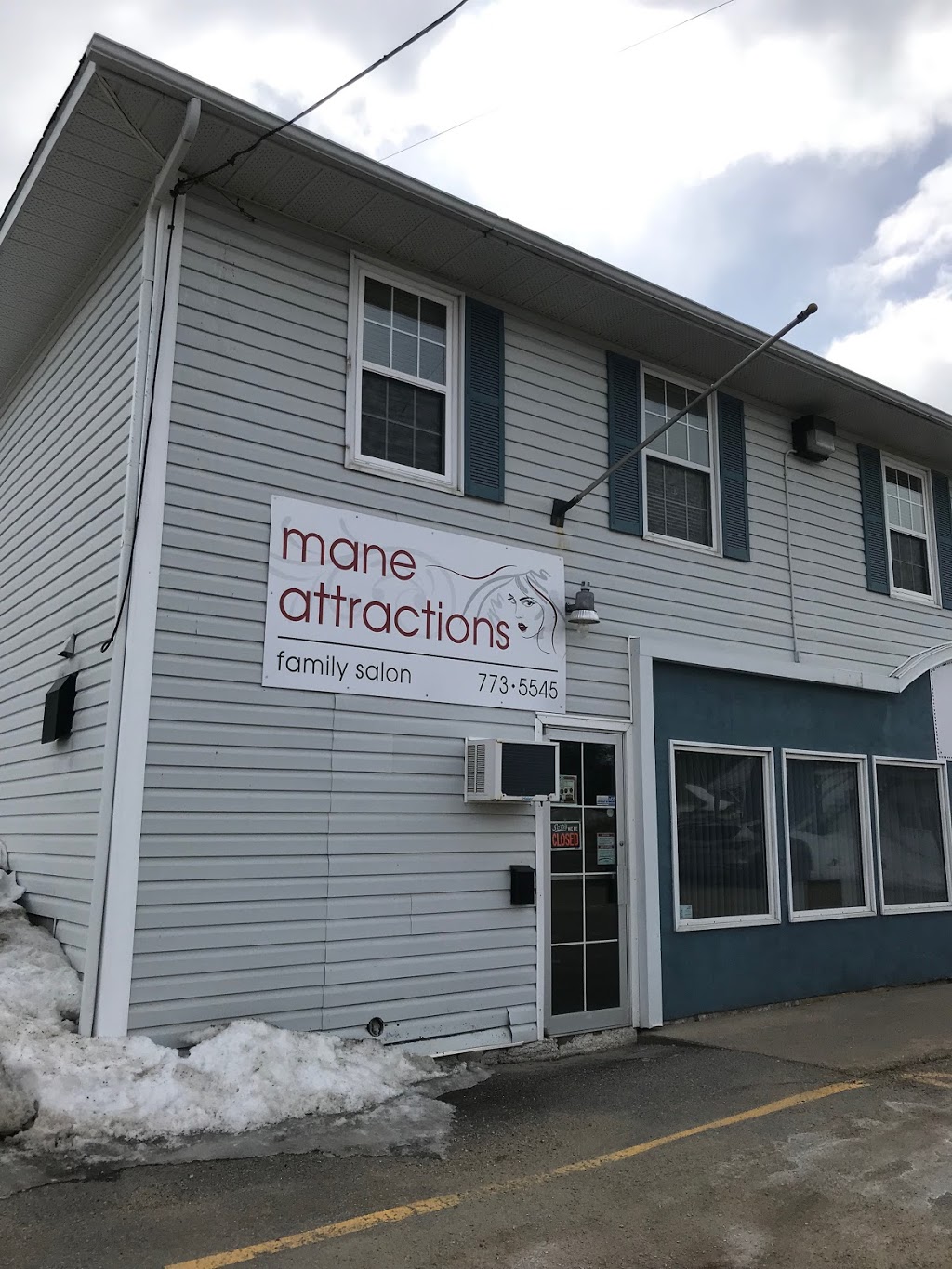 Mane Attractions | 1666 Water St, Miramichi, NB E1N 1A9, Canada | Phone: (506) 773-5545