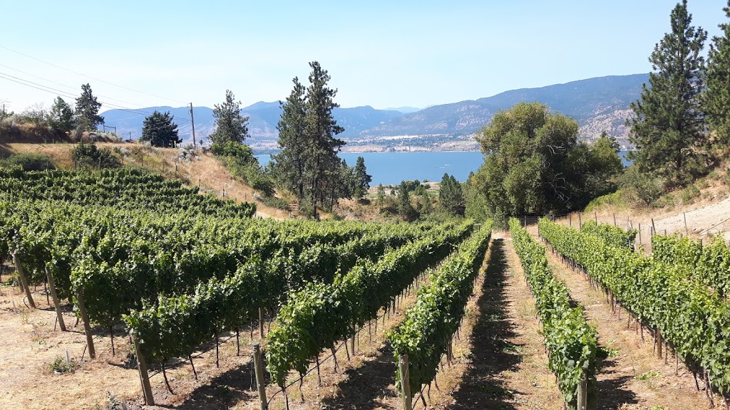 Riddle Road Retreat Bed & Breakfast | 1275 Riddle Rd, Penticton, BC V2A 8X2, Canada | Phone: (250) 492-3228