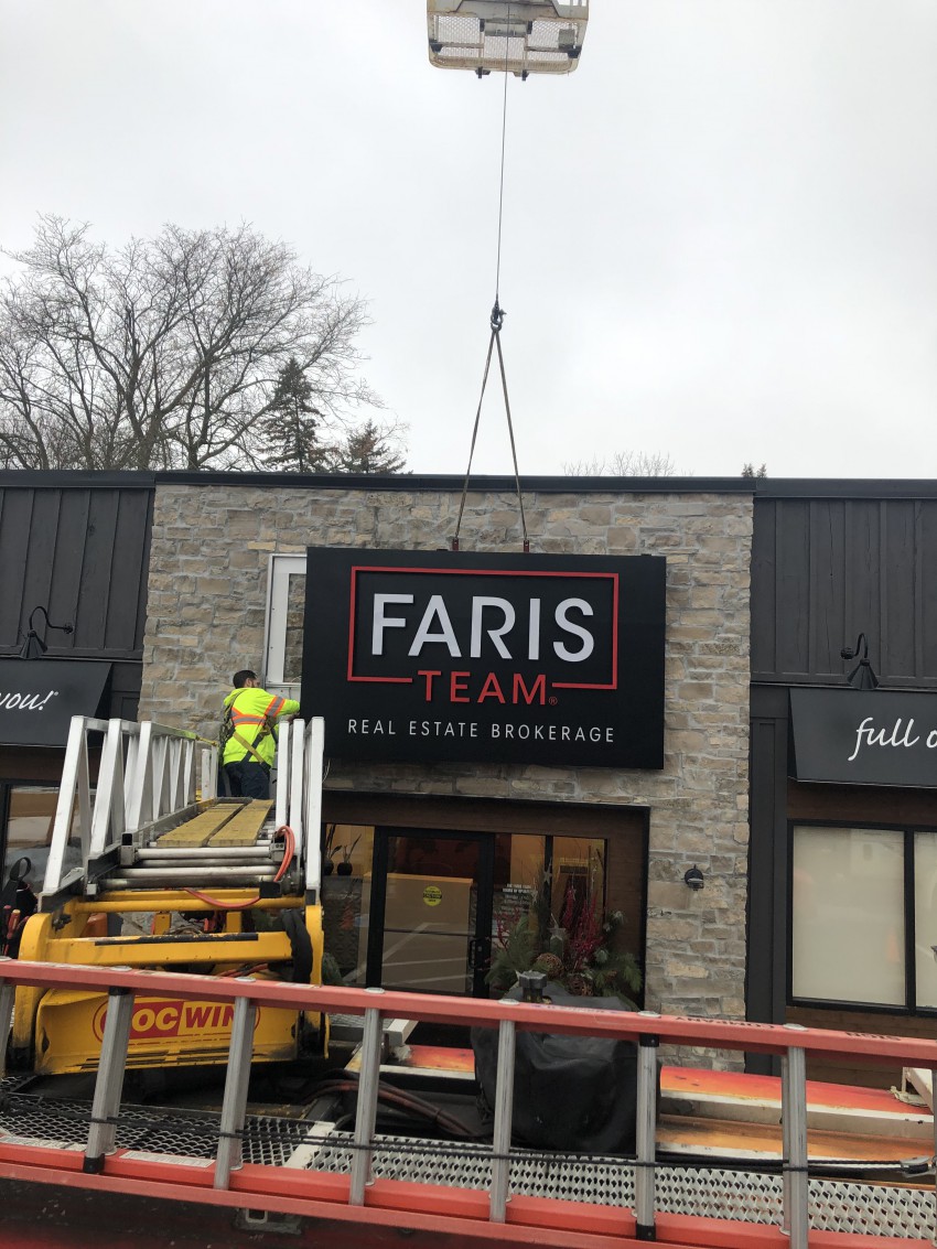 Cardwell Sign Company | 28 Currie St Unit 2F, Barrie, ON L4M 5N4, Canada | Phone: (705) 721-4724