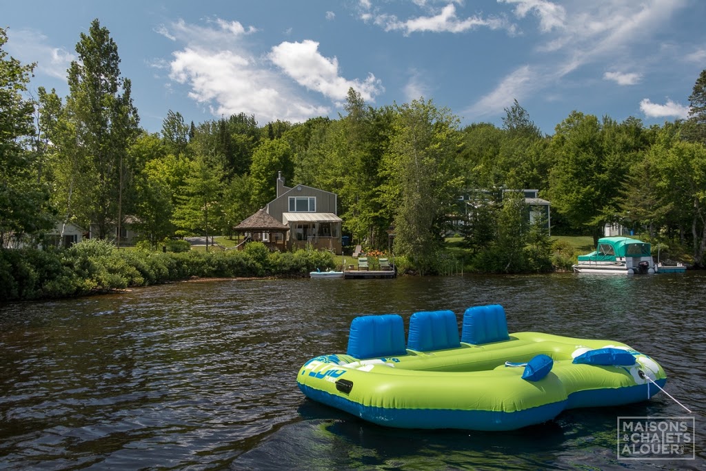 Chalet le Rassembleur du Lac Boissonneault | 109 Rue Lepage Vigneux, Saint-Claude, QC J1S 2L5, Canada | Phone: (819) 388-3354