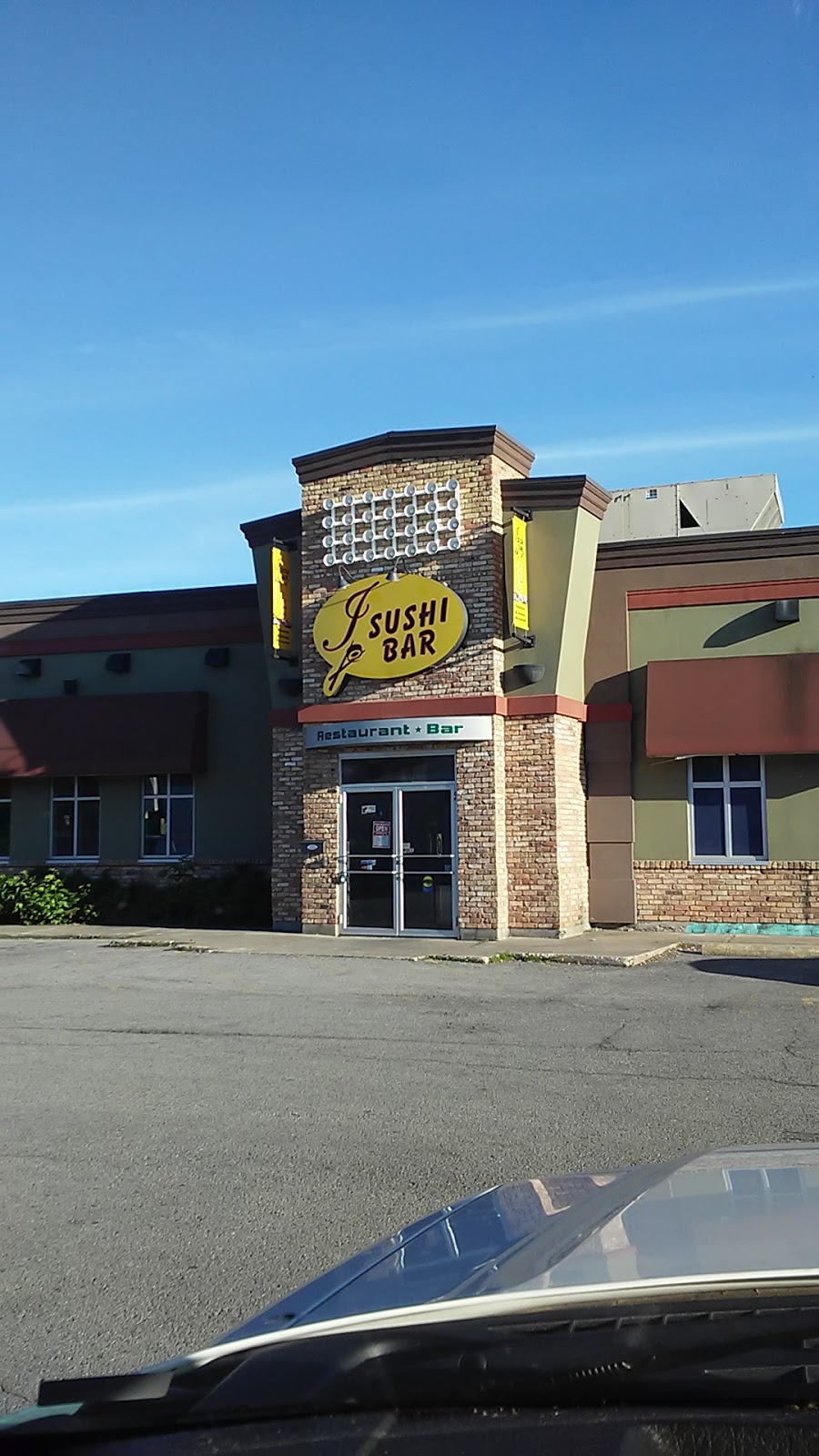 J Sushi Bar | 647 Niagara St, Welland, ON L3C 1E2, Canada | Phone: (905) 788-1188