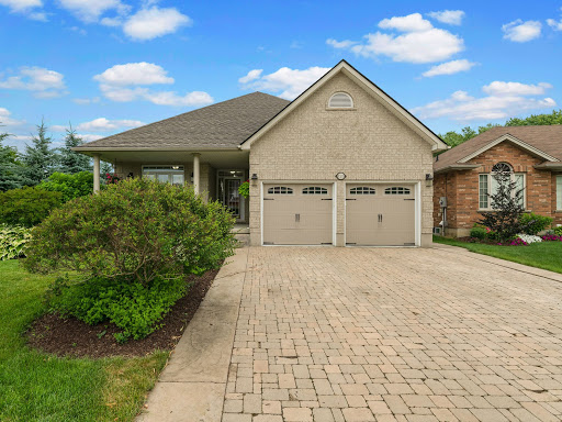Lennox Realty Group - Keller Williams Golden Triangle Realty | 640 Riverbend Dr, Kitchener, ON N2K 3S2, Canada | Phone: (519) 573-4404