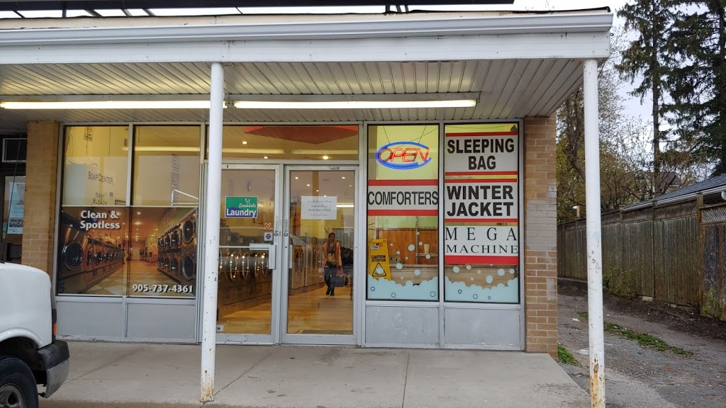 Levendale Coin Laundry | 46 Levendale Rd, Richmond Hill, ON L4C 4H2, Canada | Phone: (905) 737-4361