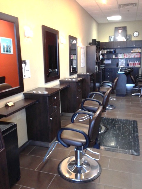 Elite Hair and Tanning Salon | 900 Jamieson Pkwy, Cambridge, ON N3C 4N6, Canada | Phone: (519) 654-9900