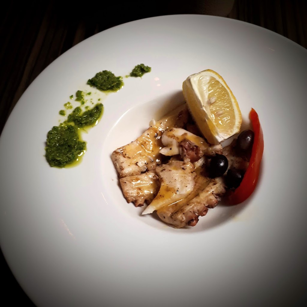 Casa Portugaise | 3060 Boulevard Saint-Joseph, Lachine, QC H8S 2P4, Canada | Phone: (514) 637-2202