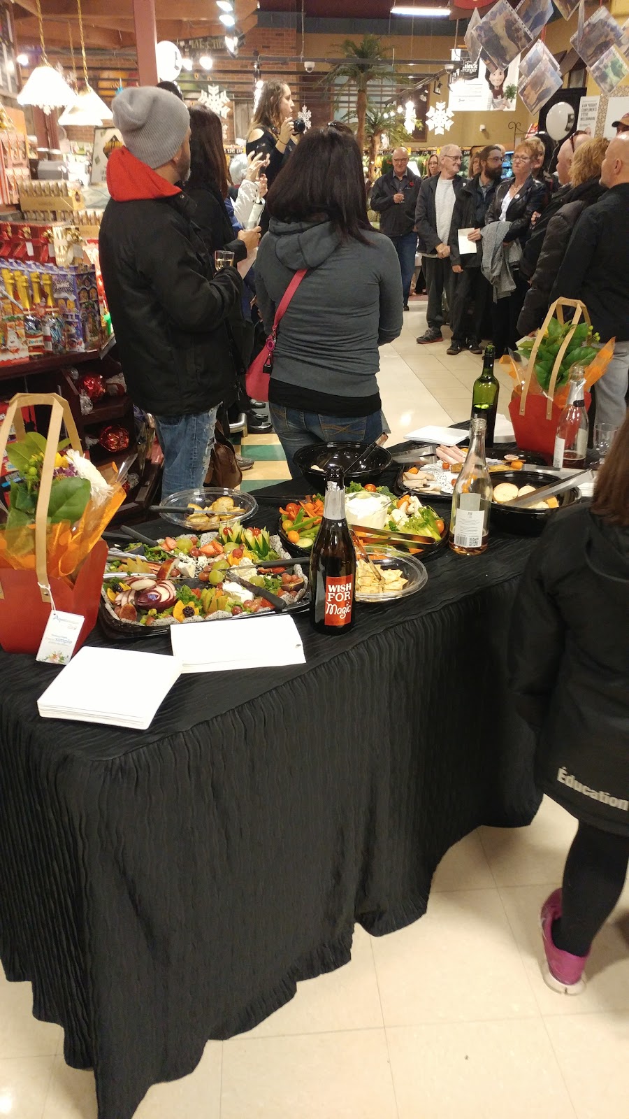 IGA de Cotret Brazeau | 1205 Rue de Neuville, Gatineau, QC J8M 2E7, Canada | Phone: (819) 986-7579