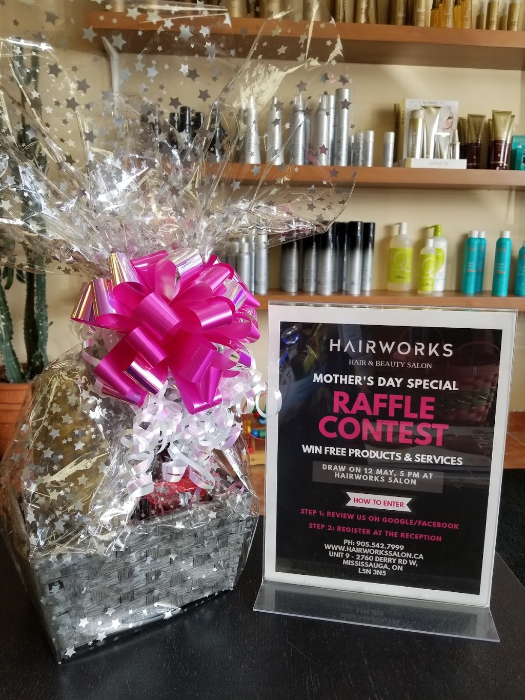 Hairworks - Hair Salon | 2760 Derry Rd W Unit 9, Mississauga, ON L5N 3N5, Canada | Phone: (905) 542-7999
