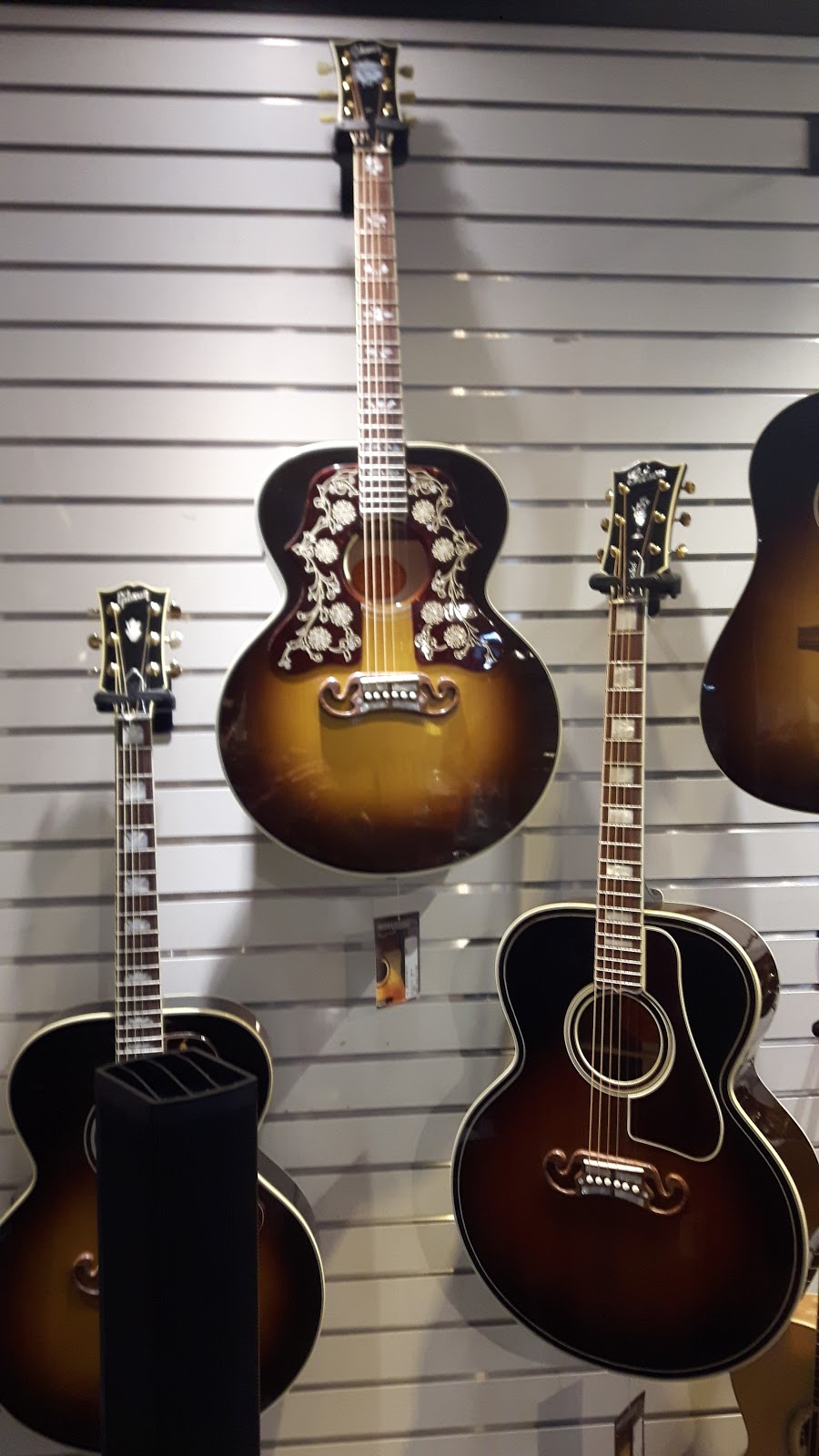 Guitarworks Inc | 602 16 Ave NW, Calgary, AB T2M 0J7, Canada | Phone: (403) 284-2866
