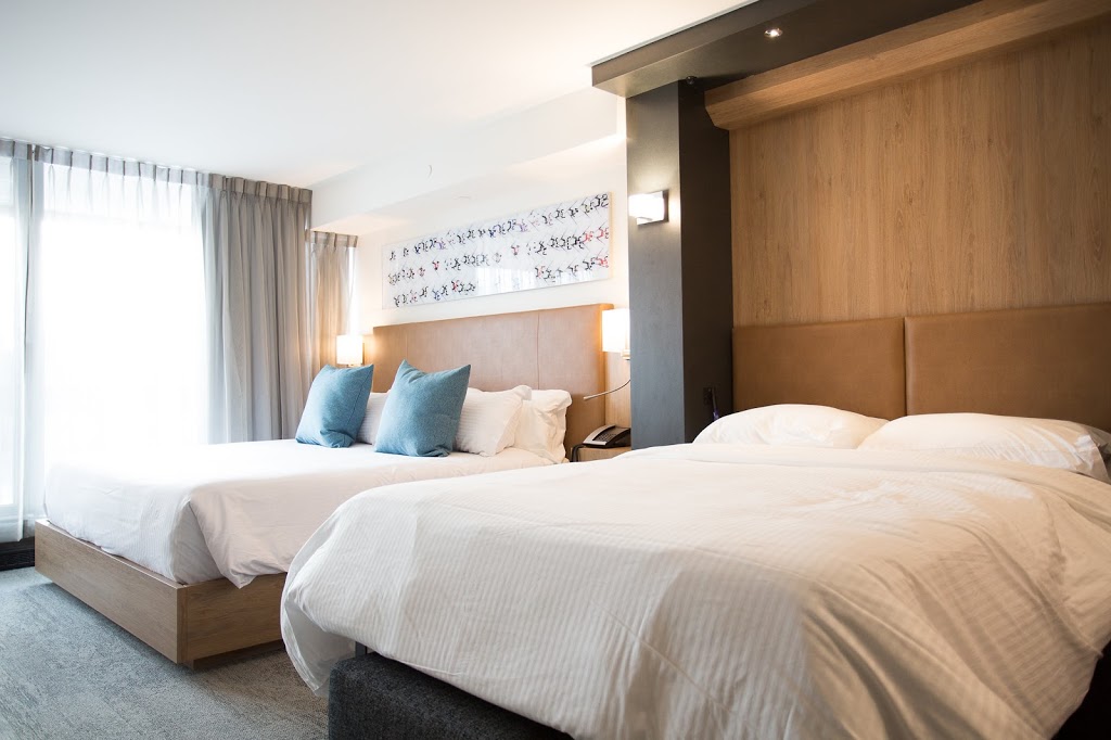 Chateau Mont Sainte Anne | 500 Boulevard du Beau Pré, Beaupré, QC G0A 1E0, Canada | Phone: (418) 827-5211