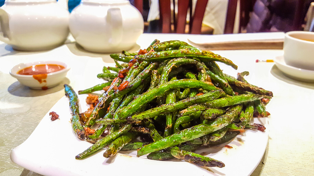 Western Lake Chinese Seafood Restaurant | 4989 Victoria Dr, Vancouver, BC V5P 3T7, Canada | Phone: (604) 321-6862