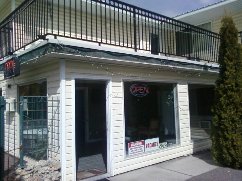 Cache Creek Motor Inn | 1209 Trans-Canada Hwy, Cache Creek, BC V0K 1H0, Canada | Phone: (250) 457-9144