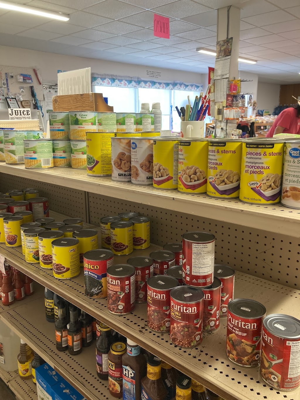Van & Dans General Store | 44 Main Ave NW, Glenwood, AB T0K 2R0, Canada | Phone: (403) 626-3212