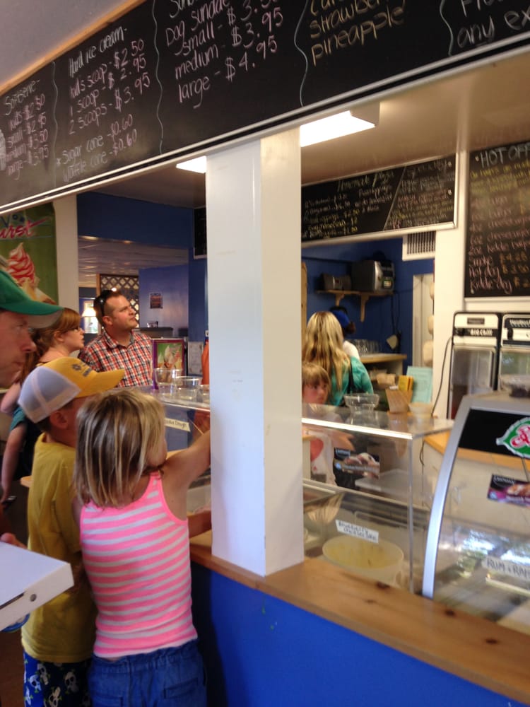 Le Gouter | 107 Saffie Rd #40, Victoria Beach, MB R0E 2C0, Canada | Phone: (204) 756-2878