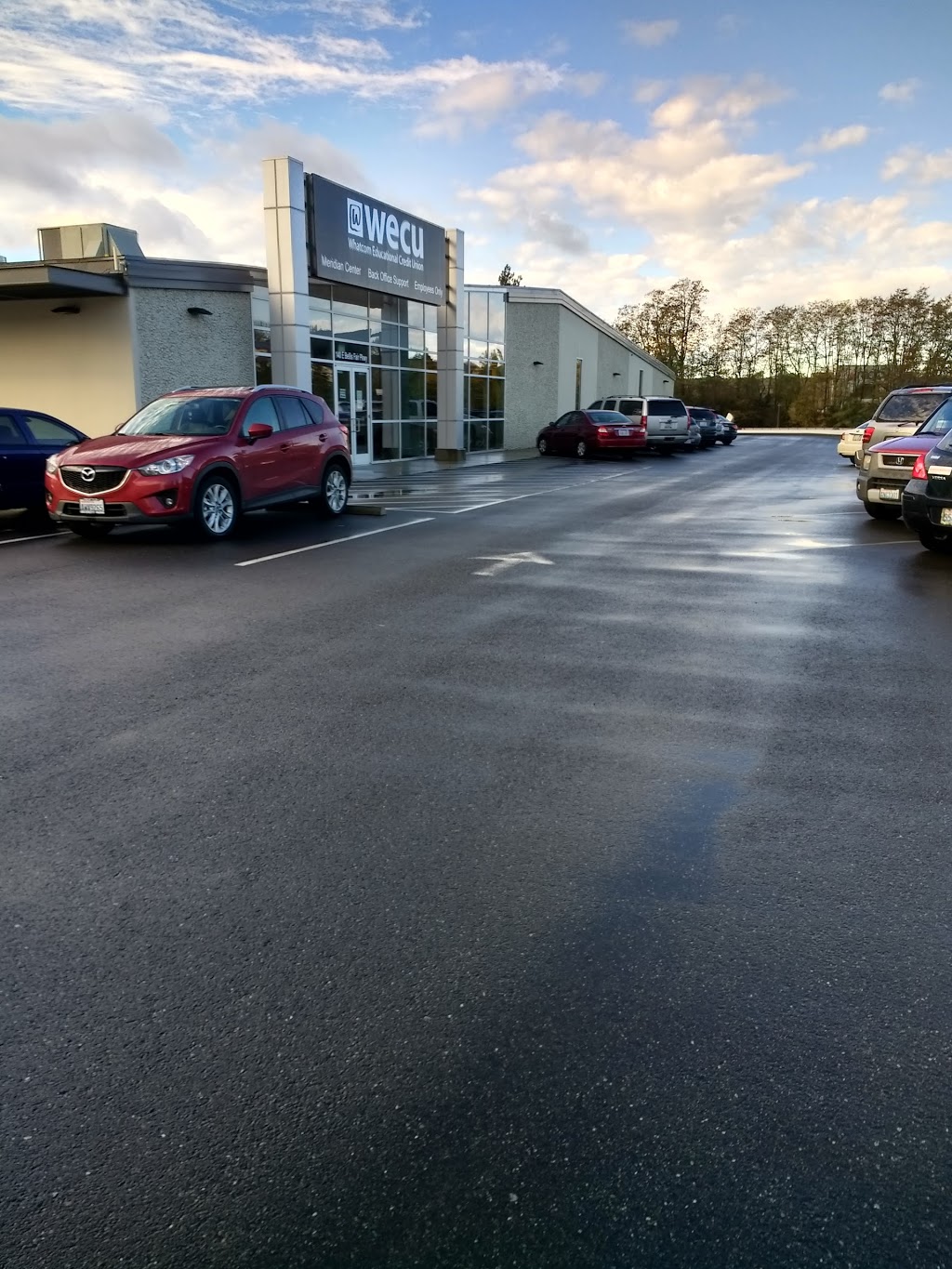 WECU Back Offices | 3970 Meridian St, Bellingham, WA 98226, USA | Phone: (360) 676-1168