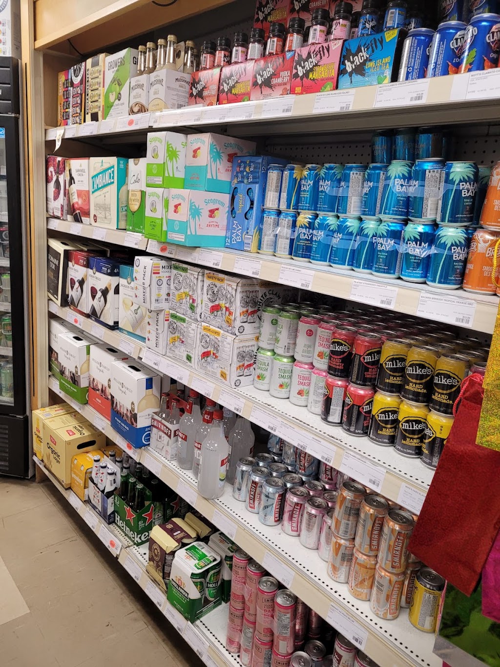 Cloverfarm Grocery LCBO Beer Store Ailsa Craig | 157 Ailsa Craig Main St, Ailsa Craig, ON N0M 1A0, Canada | Phone: (519) 293-3241