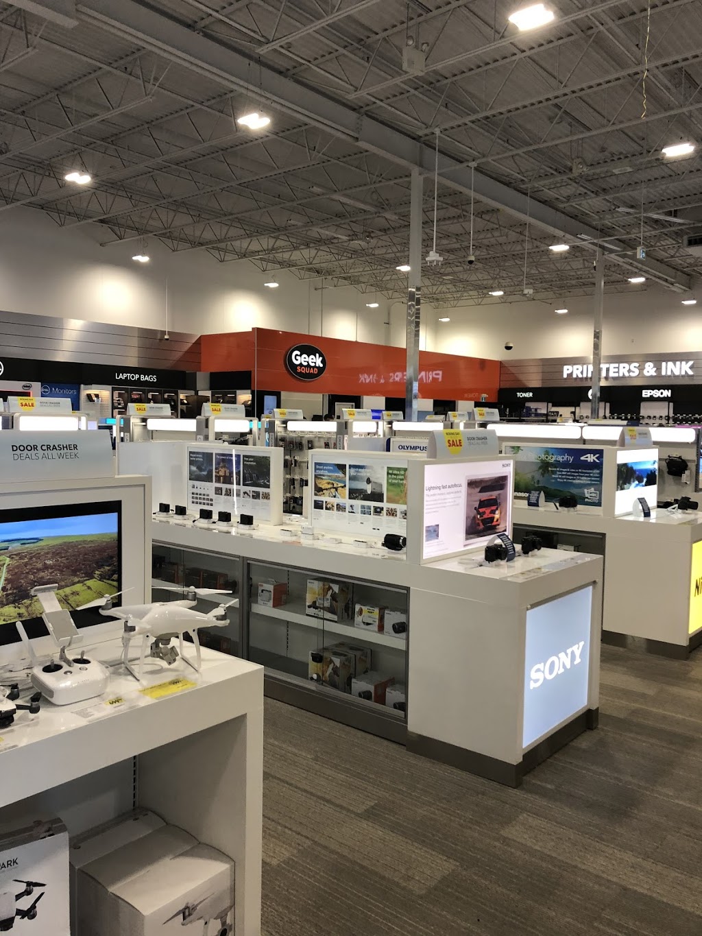 Best Buy | 810 St James St Unit A, Winnipeg, MB R3G 3J7, Canada | Phone: (204) 783-0976
