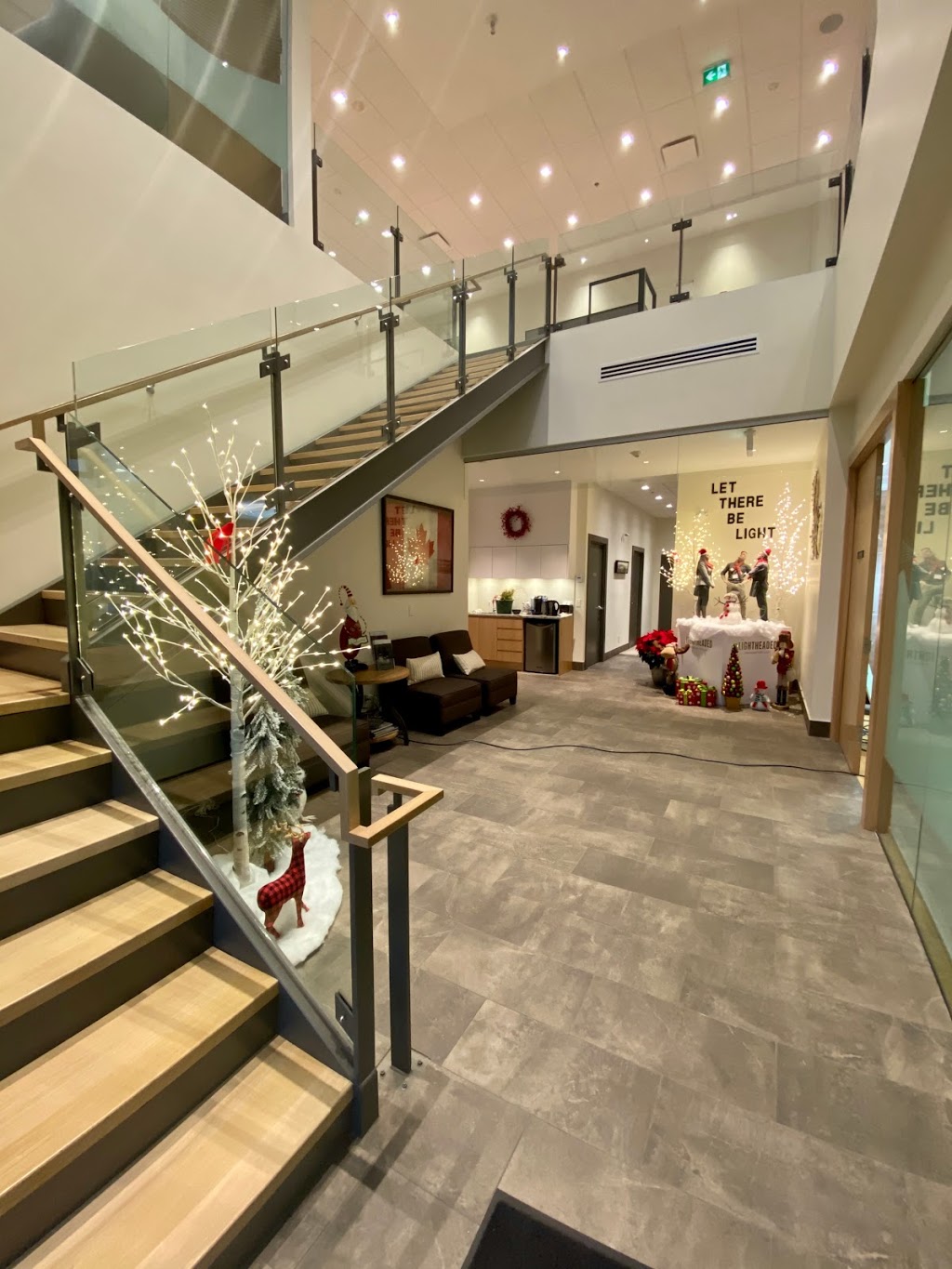 Lightheaded Lighting Ltd. | 572 Nicola Pl #1150, Port Coquitlam, BC V3B 0K4, Canada | Phone: (604) 464-5644