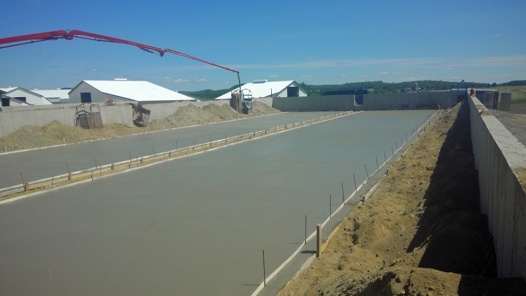 Béton Bellemare Louiseville | 150 Chem. de la Grande Carriere, Louiseville, QC J5V 2J7, Canada | Phone: (819) 228-8411