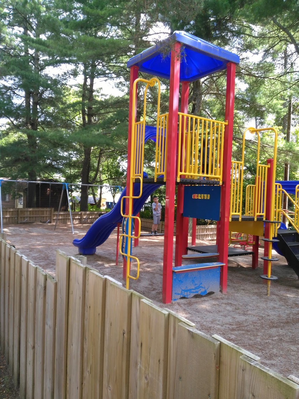 Green Acres Trailer Park | 8 Green Acres Ln, Bobcaygeon, ON K0M 1A0, Canada | Phone: (705) 738-3112