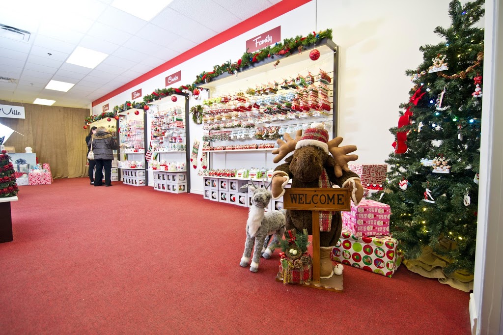 SantaVille | 900 Maple Ave, Burlington, ON L7S 2J8, Canada | Phone: (647) 490-3759