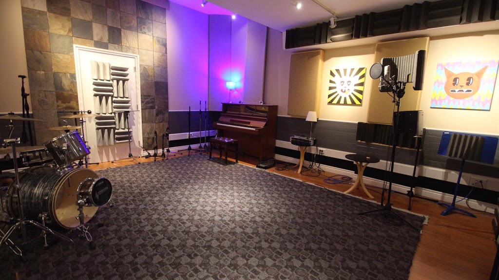 Studio 145 Cooperative | 145 Traders Blvd E Unit #32, Mississauga, ON L4Z 3L3, Canada | Phone: (289) 521-1445