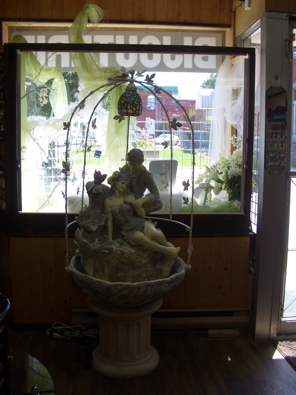 Bijouterie St-Arneault | 1362 Rue dActon, Acton Vale, QC J0H 1A0, Canada | Phone: (450) 546-2493