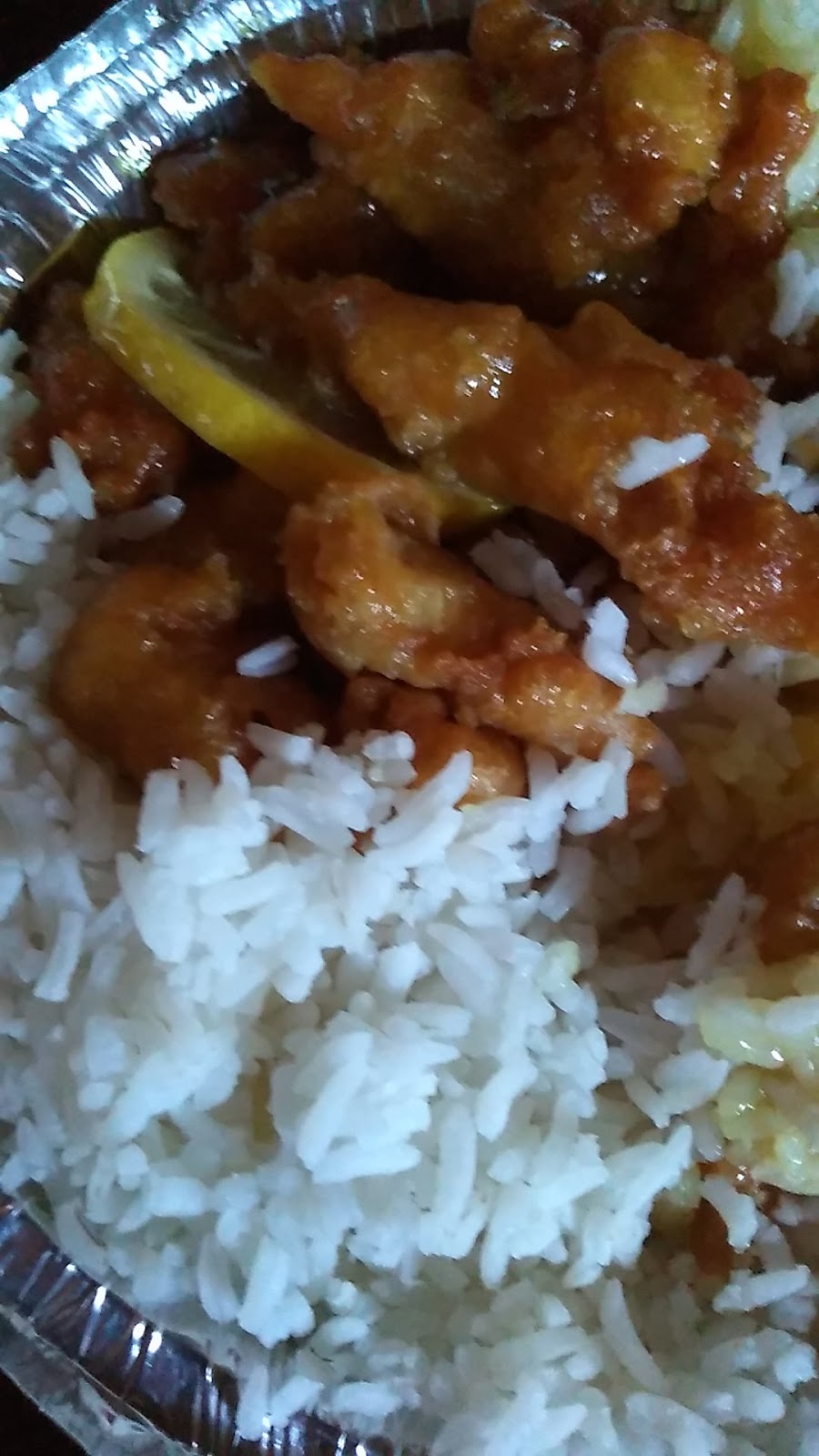 Young Chow Garden Restaurant | 918 Innisfil Beach Rd, Innisfil, ON L9S 2C2, Canada | Phone: (705) 431-8688