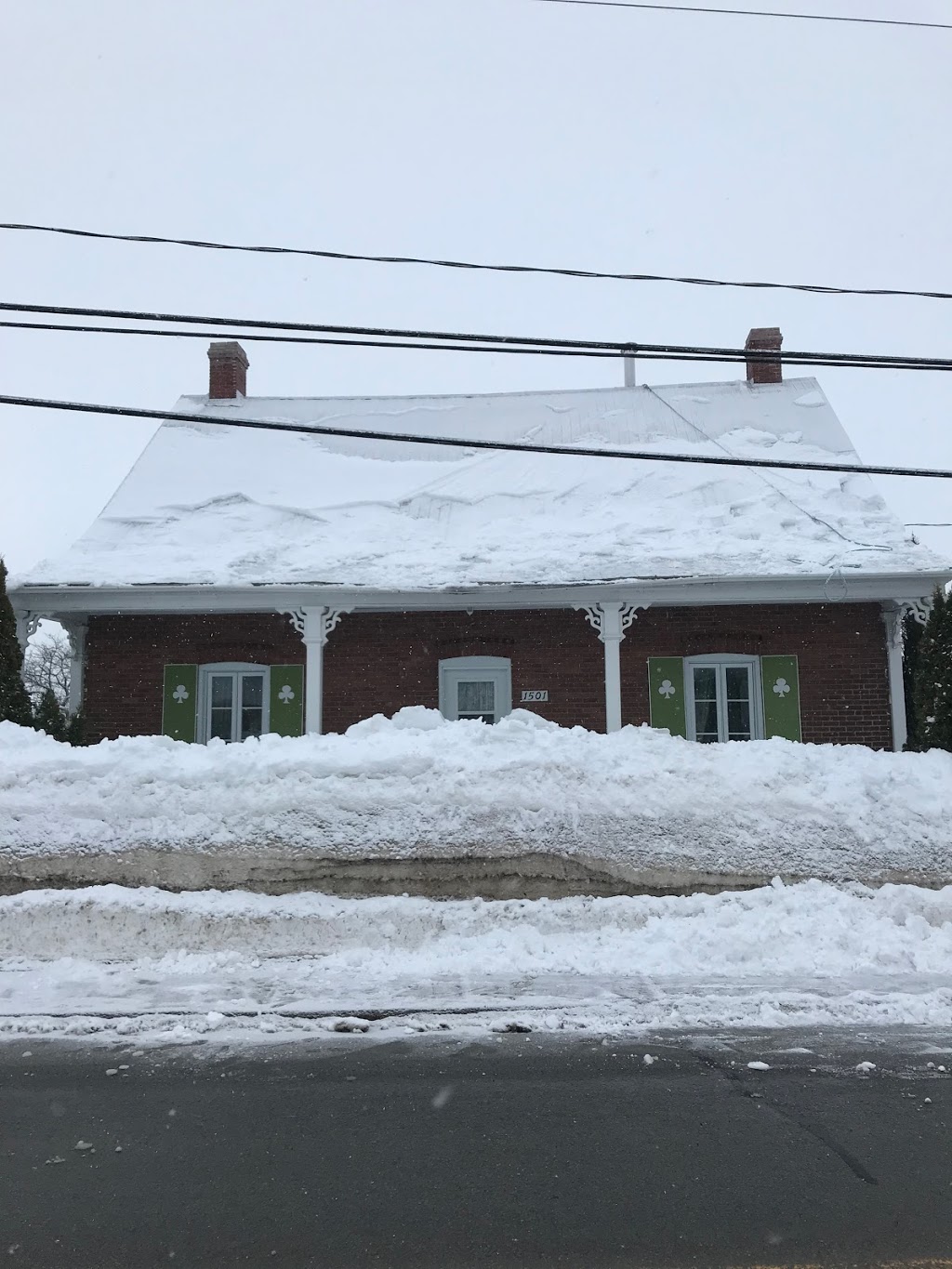 Les Pelleteurs | 1416 Rue des Perles, Lévis, QC G6W 7G5, Canada | Phone: (418) 953-8681