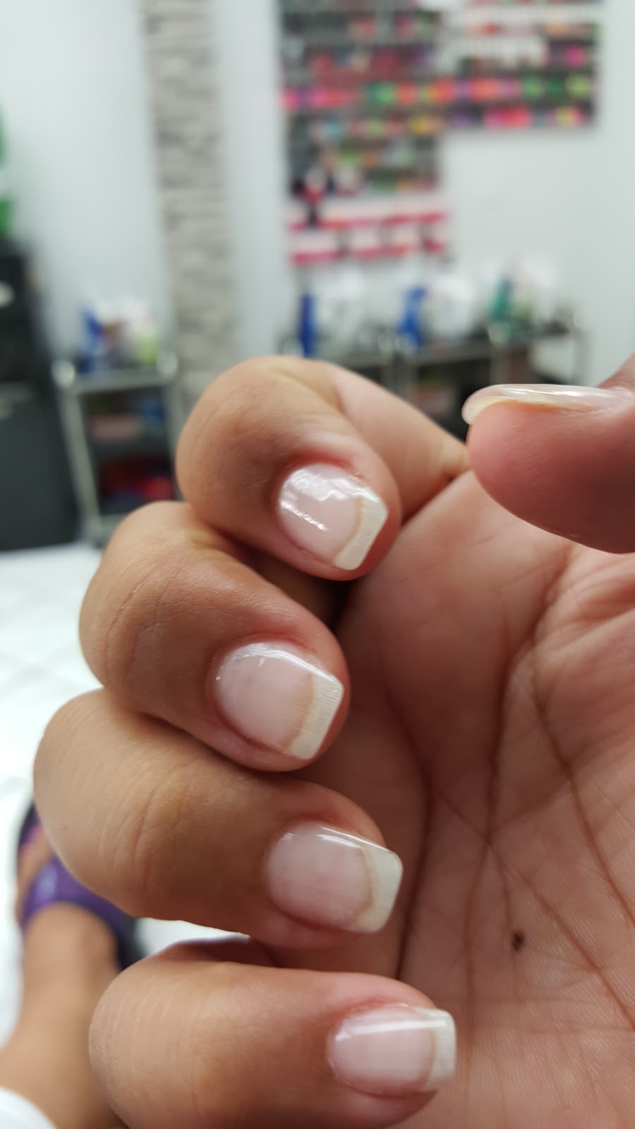 Hollywood Nails & Waxing | 4648 Yonge St, North York, ON M2N 5M1, Canada | Phone: (416) 223-1234