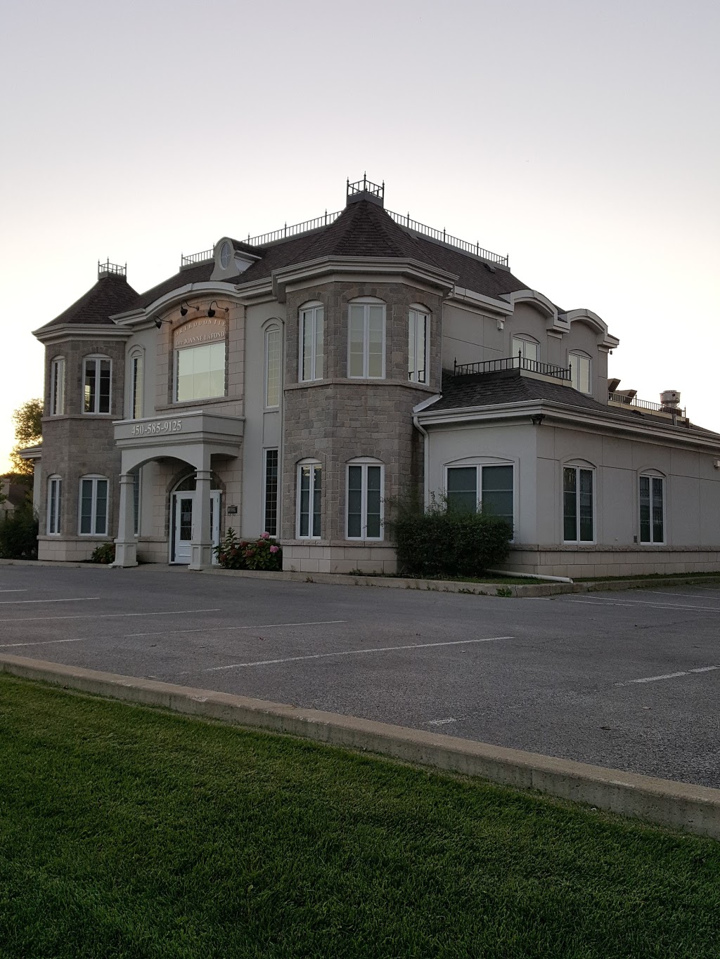 Centre Orthodontique Lafond | 893 Rue Notre-Dame, Repentigny, QC J5Y 1C6, Canada | Phone: (450) 585-9125