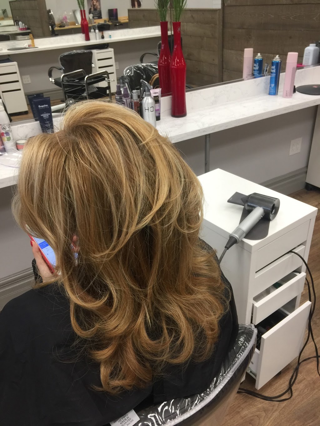 First Stop Hair Salon | 117 Cross Ave, Oakville, ON L6J 2W7, Canada | Phone: (905) 844-8772