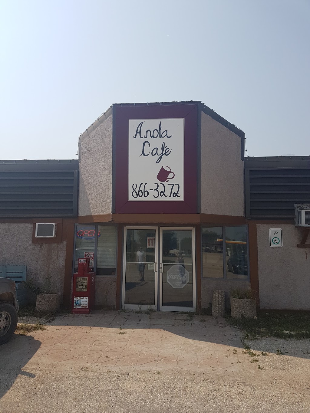 Anola Motor Hotel | 35160 Dugald Rd, Anola, MB R0E 0A0, Canada | Phone: (204) 866-3580