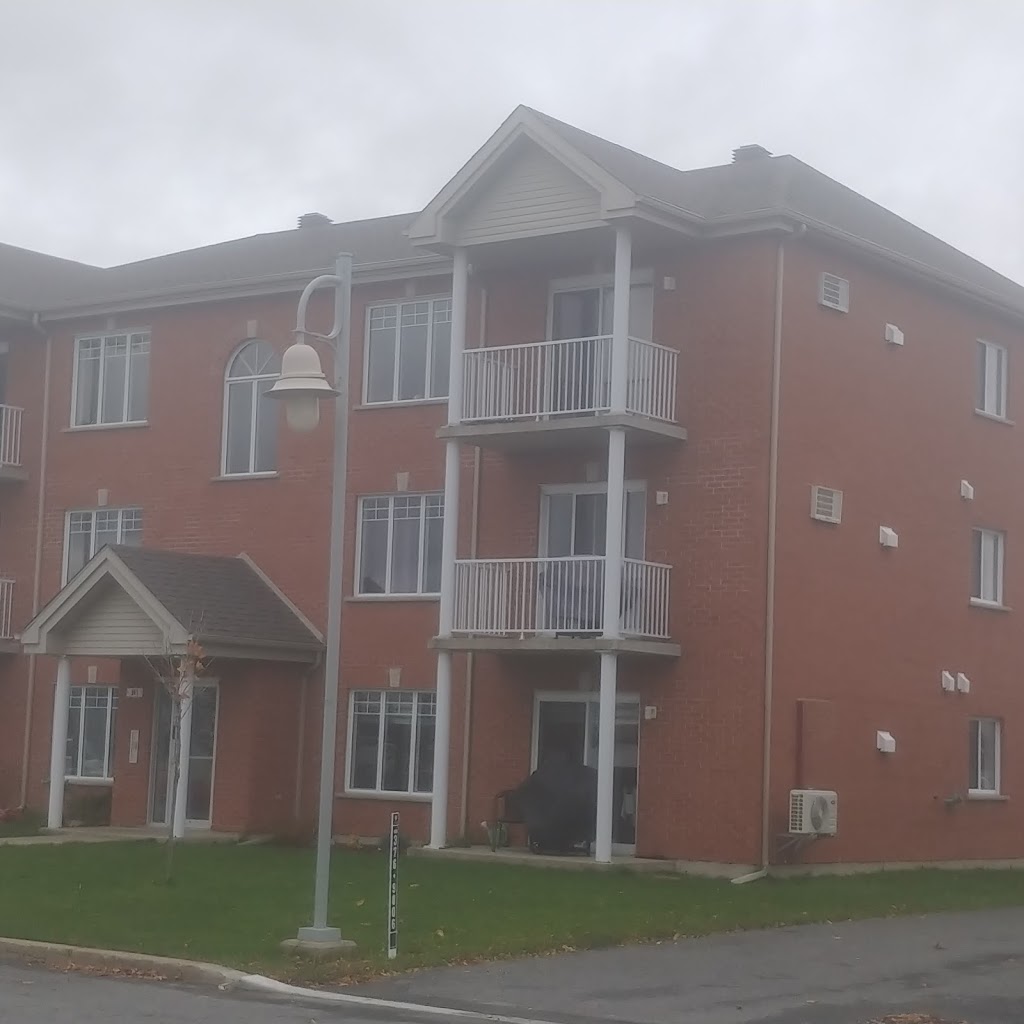 Toitures E.c | 2596 QC-219, Saint-Jean-sur-Richelieu, QC J2Y 1H6, Canada | Phone: (438) 501-5142