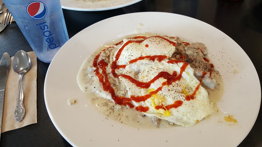 Carriage House Cafe & Grill | 27 Water St, Orleans, VT 05860, USA | Phone: (802) 754-1010